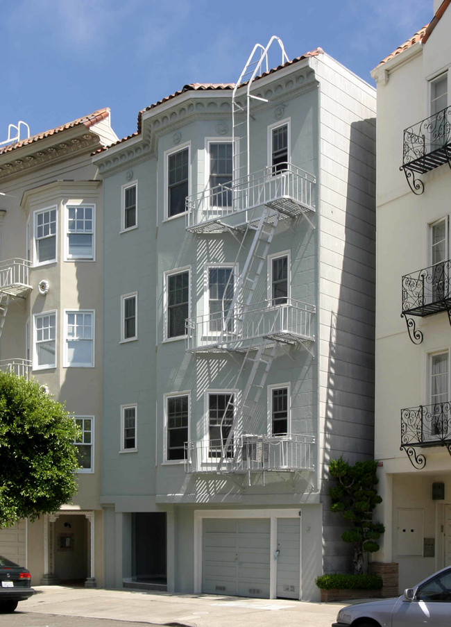 154 Mallorca Way in San Francisco, CA - Building Photo - Building Photo