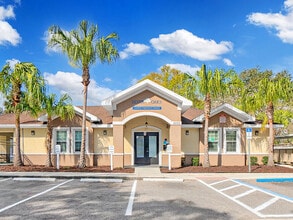 Silver Oaks in Tampa, FL - Building Photo - Building Photo
