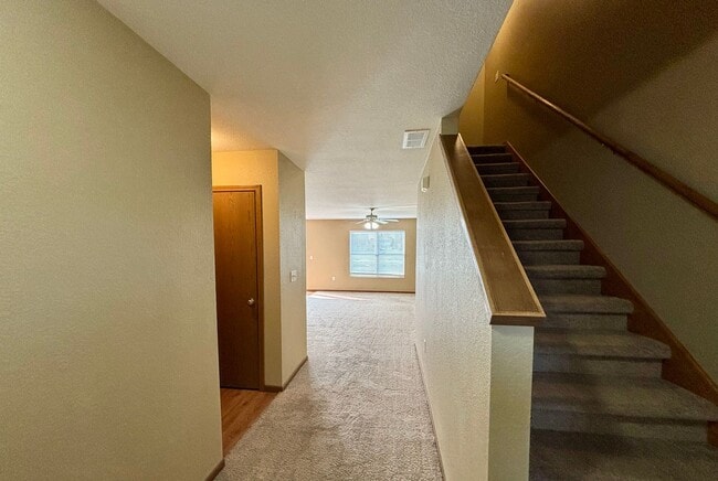 619 Northfield Rd in Manhattan, KS - Building Photo - Building Photo