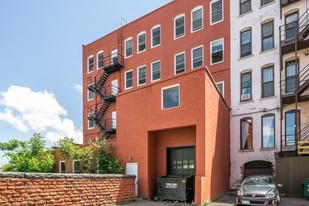 221 Washington St Apartamentos