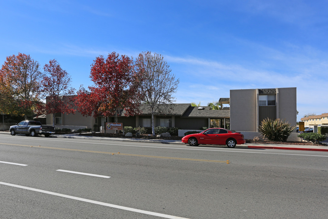 Merrywood Apartments in Carlsbad, CA - Foto de edificio