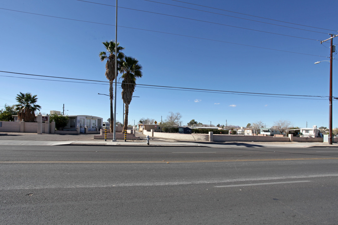 Las Casitas Mobile Home Park in Tucson, AZ - Building Photo