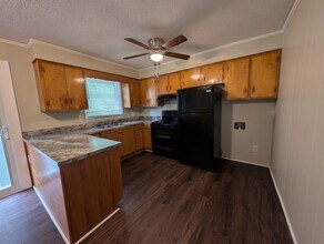 918 Canterbury Ct in Gastonia, NC - Building Photo - Building Photo