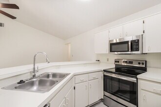 3470 Paisley Cir in Orlando, FL - Building Photo - Building Photo