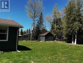 28 Betty Blvd in Wasaga Beach, ON - Building Photo - Building Photo