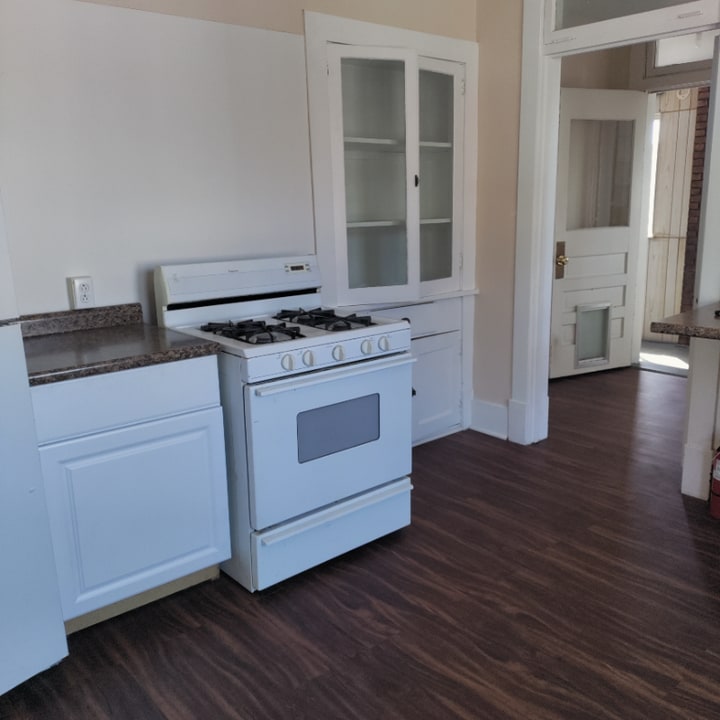 999 Beaver Rd in Ambridge, PA - Building Photo