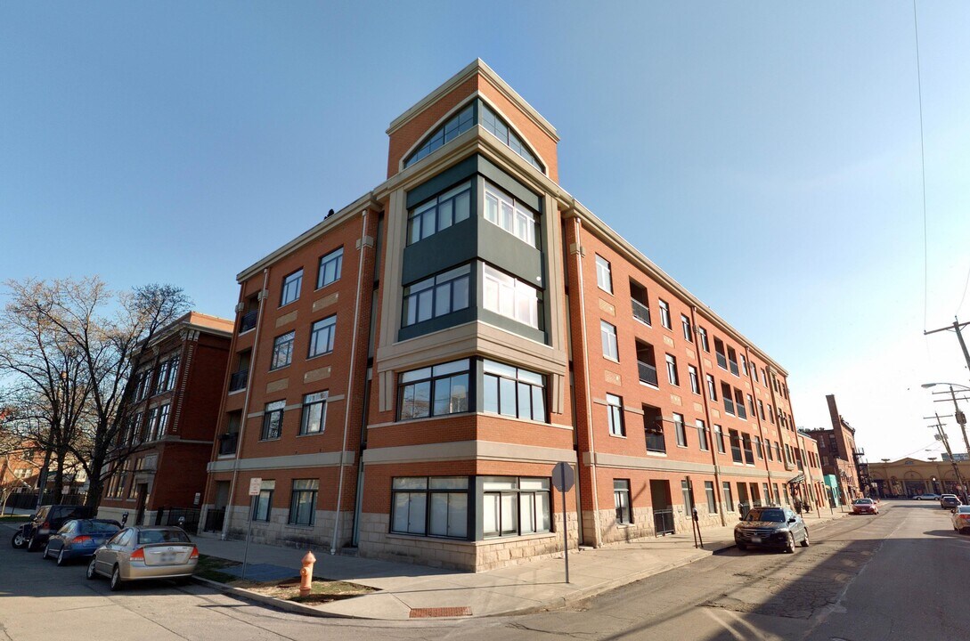 34 W Poplar Ave in Columbus, OH - Foto de edificio
