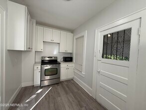1268 Kennard St in Jacksonville, FL - Building Photo - Building Photo
