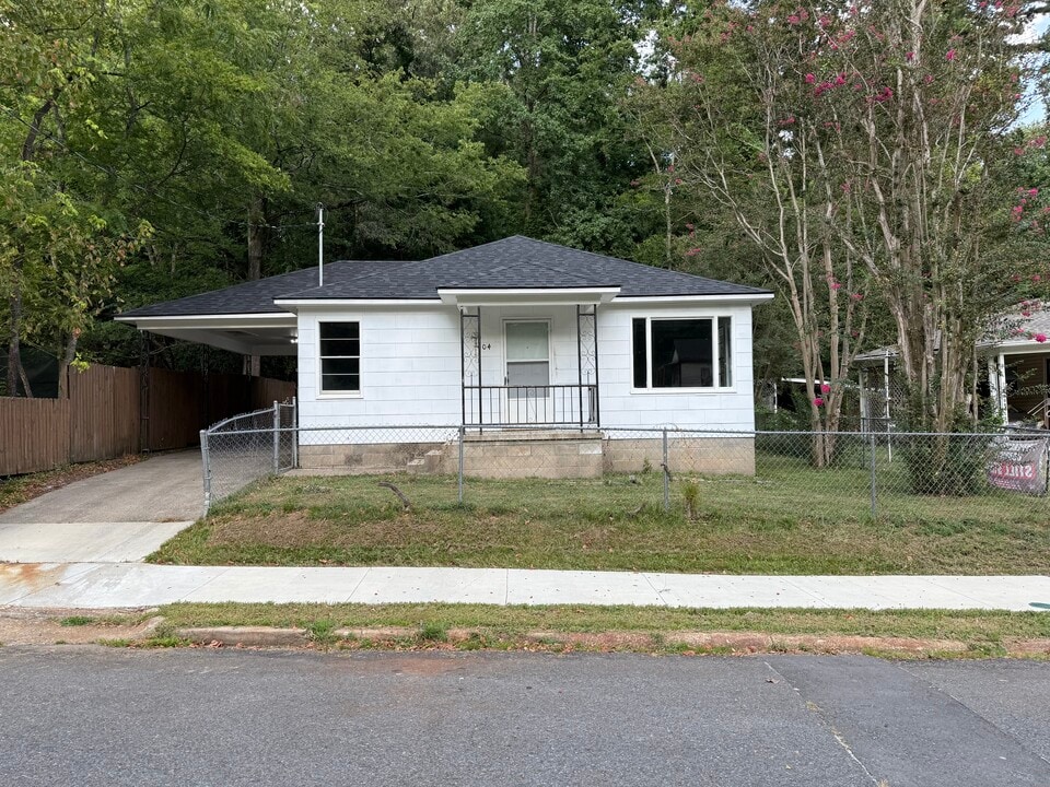 404 Holly St in Hot Springs, AR - Building Photo