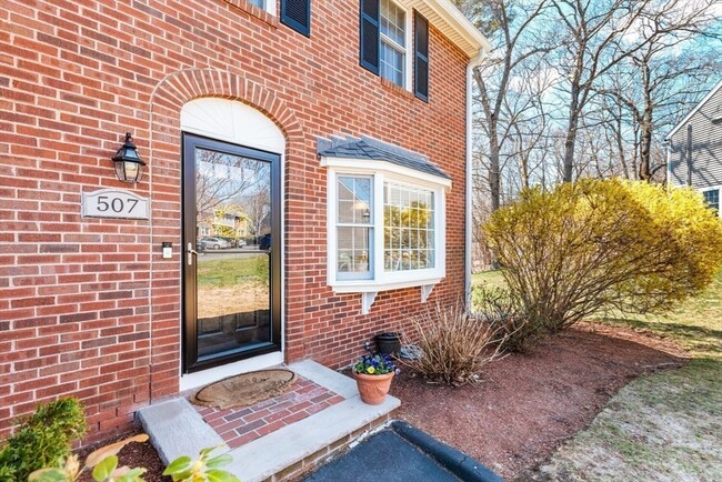 320 Newbury St in Danvers, MA - Building Photo - Building Photo