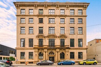 120 S Whitfield St-Unit -FL3-ID380384P in Pittsburgh, PA - Building Photo - Building Photo
