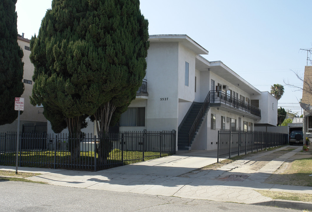 5527 Barton Ave in Los Angeles, CA - Building Photo