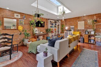 53 Cummings Rd in Boston, MA - Building Photo - Building Photo