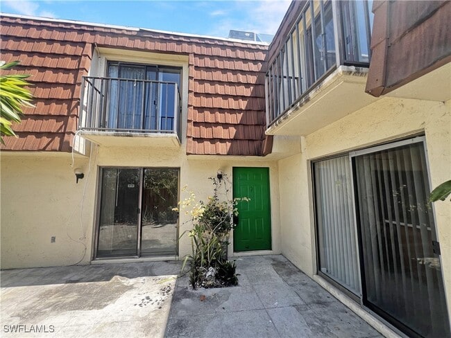 property at 5241 Cedarbend Dr