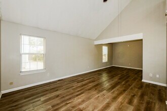 3377 W 52nd St in Indianapolis, IN - Building Photo - Building Photo