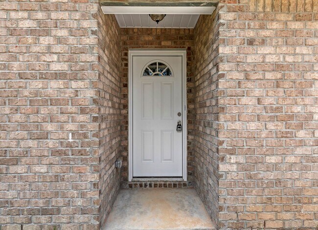 106 Eastview Dr in Crestview, FL - Foto de edificio - Building Photo
