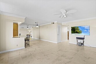 109 Paradise Harbour Blvd in North Palm Beach, FL - Building Photo - Building Photo