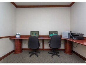 18335 NW 68th Ave in Hialeah, FL - Building Photo - Building Photo