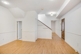 729 10th St NE in Washington, DC - Building Photo - Building Photo