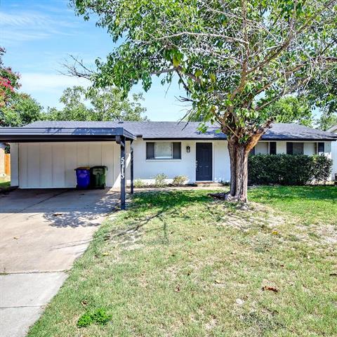 5713 Bowling Dr in Watauga, TX - Building Photo