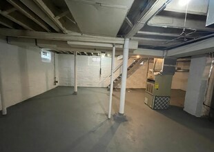 6013 Lausche Ave in Cleveland, OH - Building Photo - Building Photo