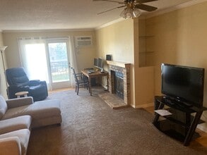 7624 157th St W, Unit 310 in Apple Valley, MN - Building Photo - Building Photo