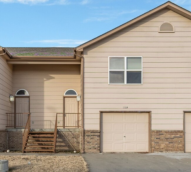 property at 1104 Country Club Ln