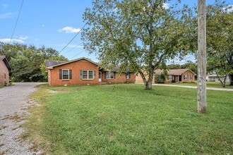 1436 Bradyville Pike in Murfreesboro, TN - Building Photo - Building Photo