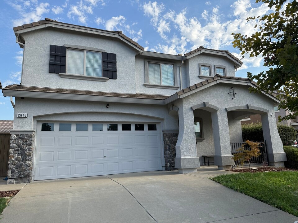 2810 Orly Ct in Lincoln, CA - Building Photo