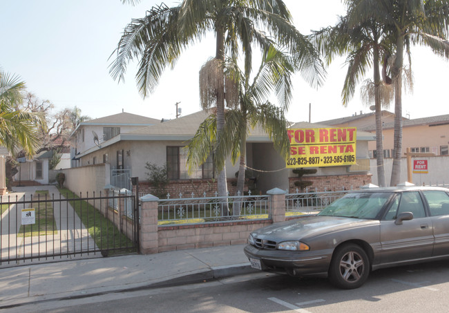 7000 Mountain View Ave in Huntington Park, CA - Building Photo - Building Photo