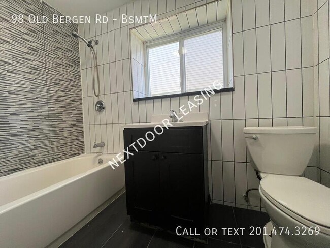 98 Old Bergen Rd in Jersey City, NJ - Building Photo - Building Photo