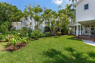 223 11th Ave S in Naples, FL - Building Photo - Building Photo