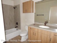 312 E Pine St photo'