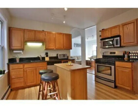 46 Middle St, Unit #1 in Boston, MA - Building Photo - Building Photo