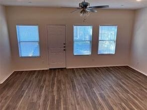 807 S 6th St in Bonham, TX - Building Photo - Building Photo