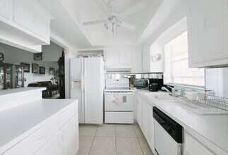 100 SE 6th Ave in Pompano Beach, FL - Building Photo - Building Photo