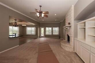 8 Rosewood Cir in Wimberley, TX - Building Photo - Building Photo