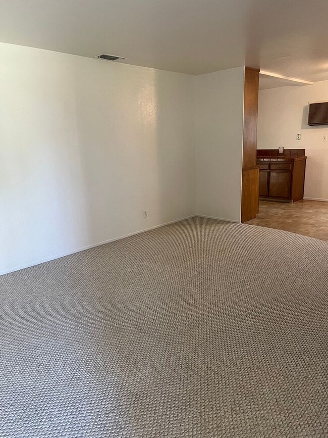 1207 Palm Ave in Roseville, CA - Building Photo - Building Photo