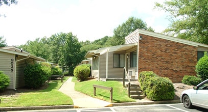 Brookdale Apartments in Richmond, VA - Foto de edificio - Building Photo