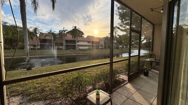 5641 Coach House Cir in Boca Raton, FL - Building Photo - Building Photo