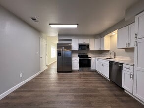 1410 Donohue Dr in San Jose, CA - Building Photo - Building Photo