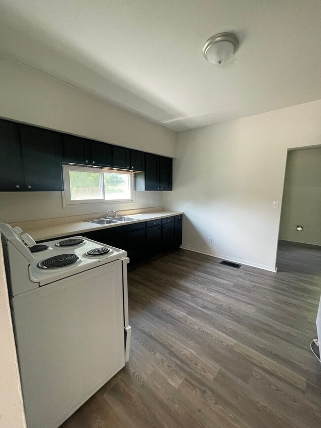 property at 1064 S Central Ave