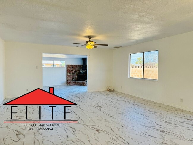 247 Peg St in Ridgecrest, CA - Building Photo - Building Photo