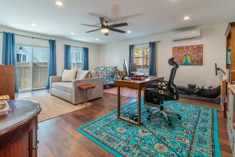 3552 Felton St, Unit Apartment in San Diego, CA - Foto de edificio - Building Photo