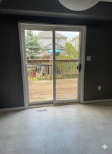 85-J85 Bankside Dr in Kitchener, ON - Building Photo - Building Photo