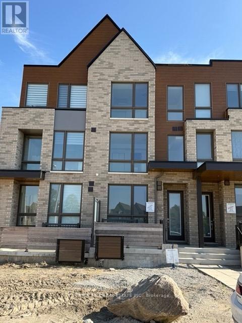 property at 4 Deep Roots Ter