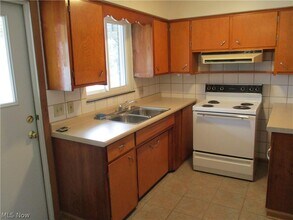 2940 6th St in Cuyahoga Falls, OH - Building Photo - Building Photo