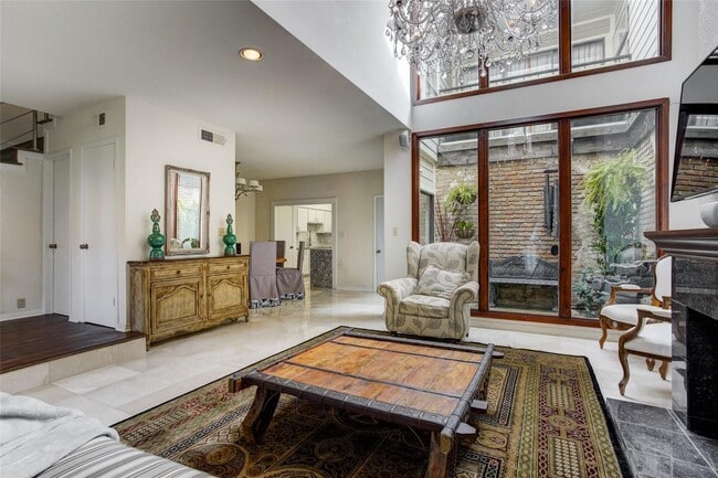 property at 2323 Augusta Dr