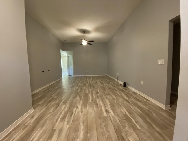 3150 Vaccari Ct in Crestview, FL - Building Photo - Building Photo