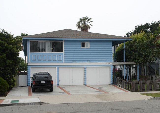 2523-2525 Bayshore Ave in Ventura, CA - Building Photo - Building Photo